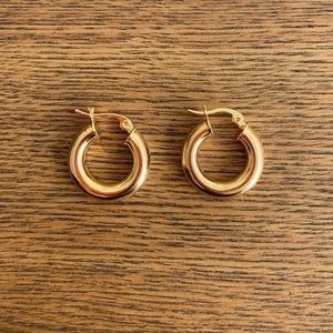 Sold our 18K Gold Plated Thick Mini Hoops Earrings​​​​​​​​​​​​​​​​​​​​​​​